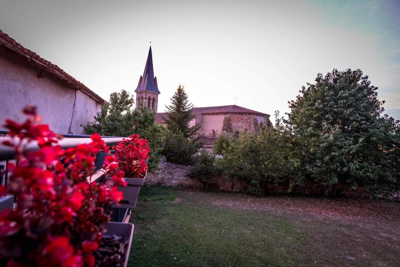 La Cheneviere Bed & Breakfast Saint-Remy-de-Chargnat Bagian luar foto