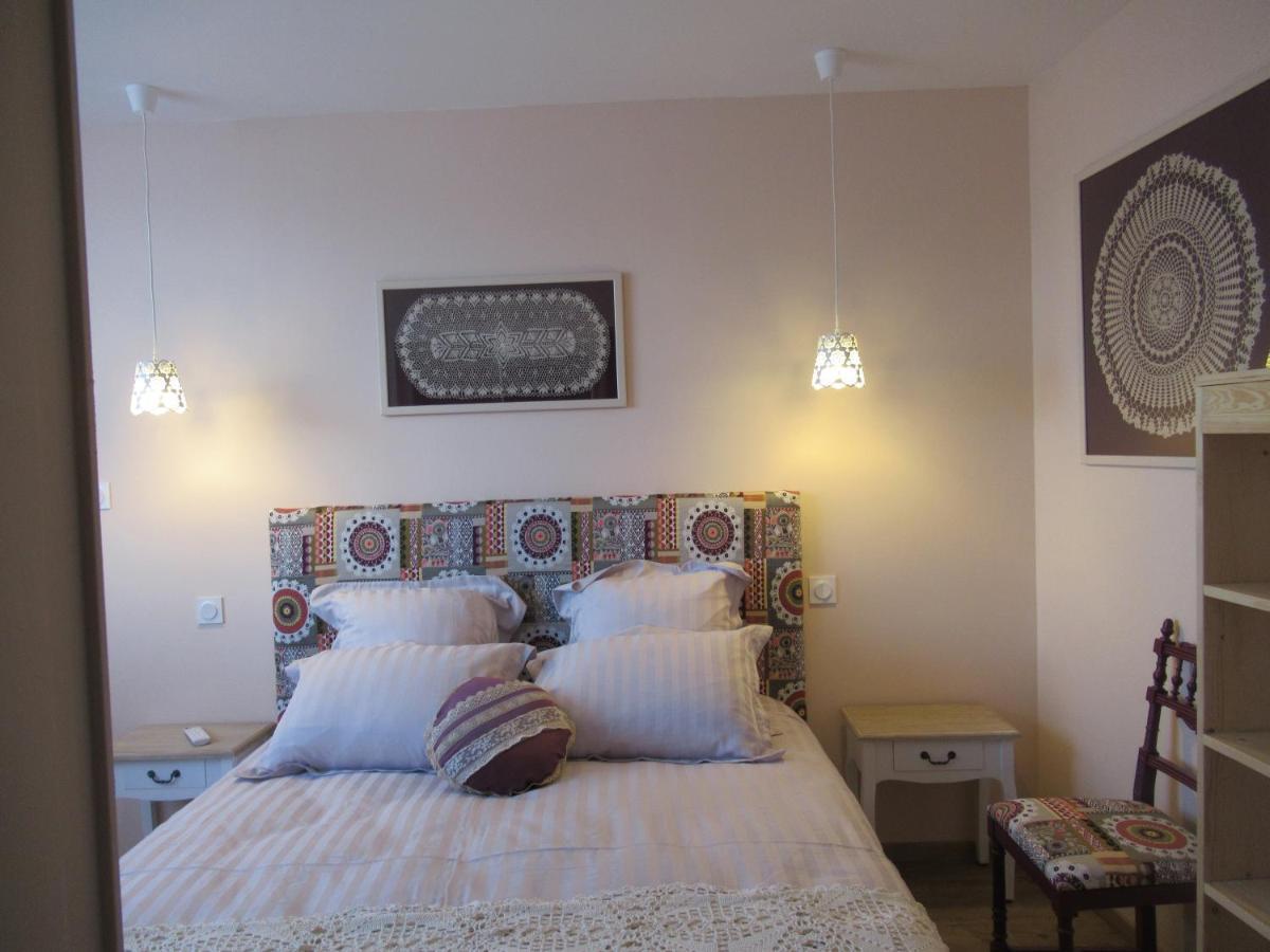 La Cheneviere Bed & Breakfast Saint-Remy-de-Chargnat Bagian luar foto
