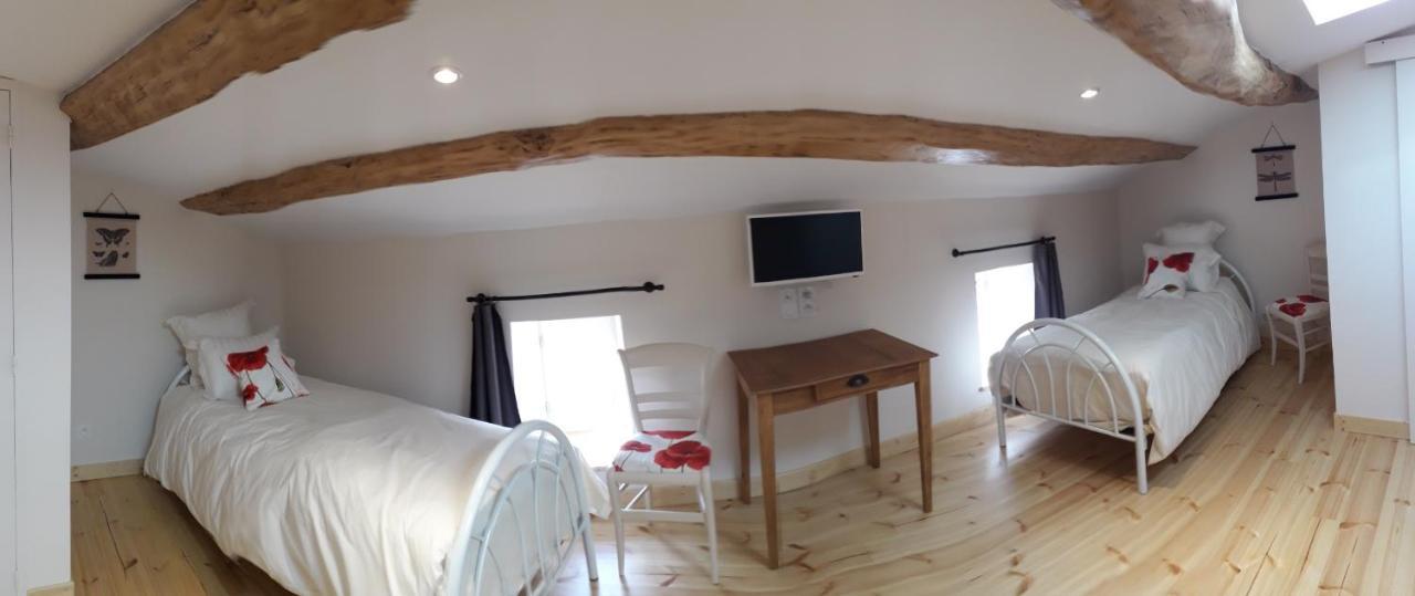 La Cheneviere Bed & Breakfast Saint-Remy-de-Chargnat Bagian luar foto